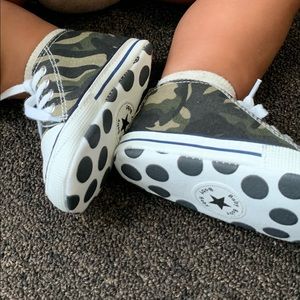 Baby fatigue soft crib shoes